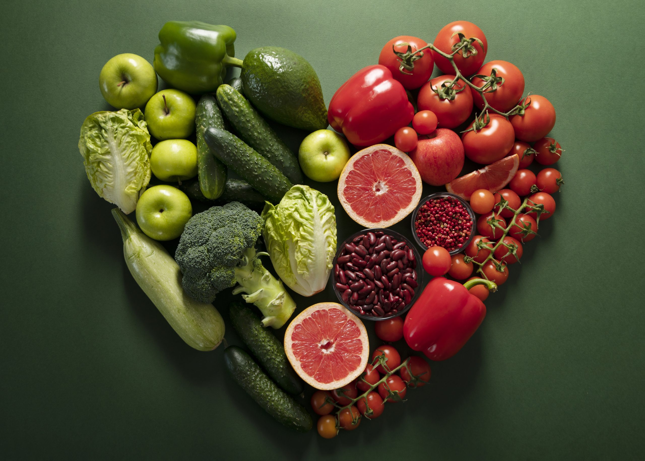 veritable-pyramide-alimentaire-assortiment-nature-morte